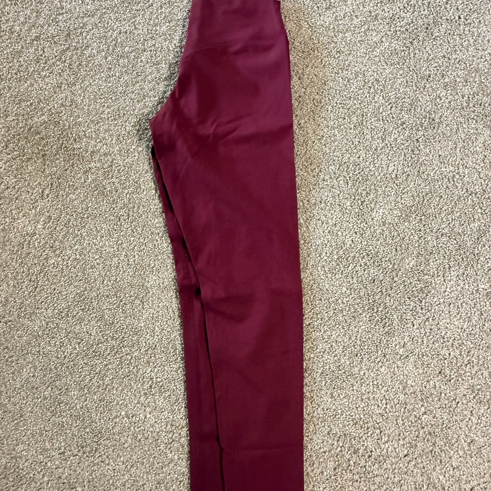 Vitality Burgundy/Wine Cloud Leggings